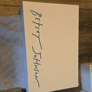 Betsey Johnson Blare Nude/Multi Sandals Sz 8.5